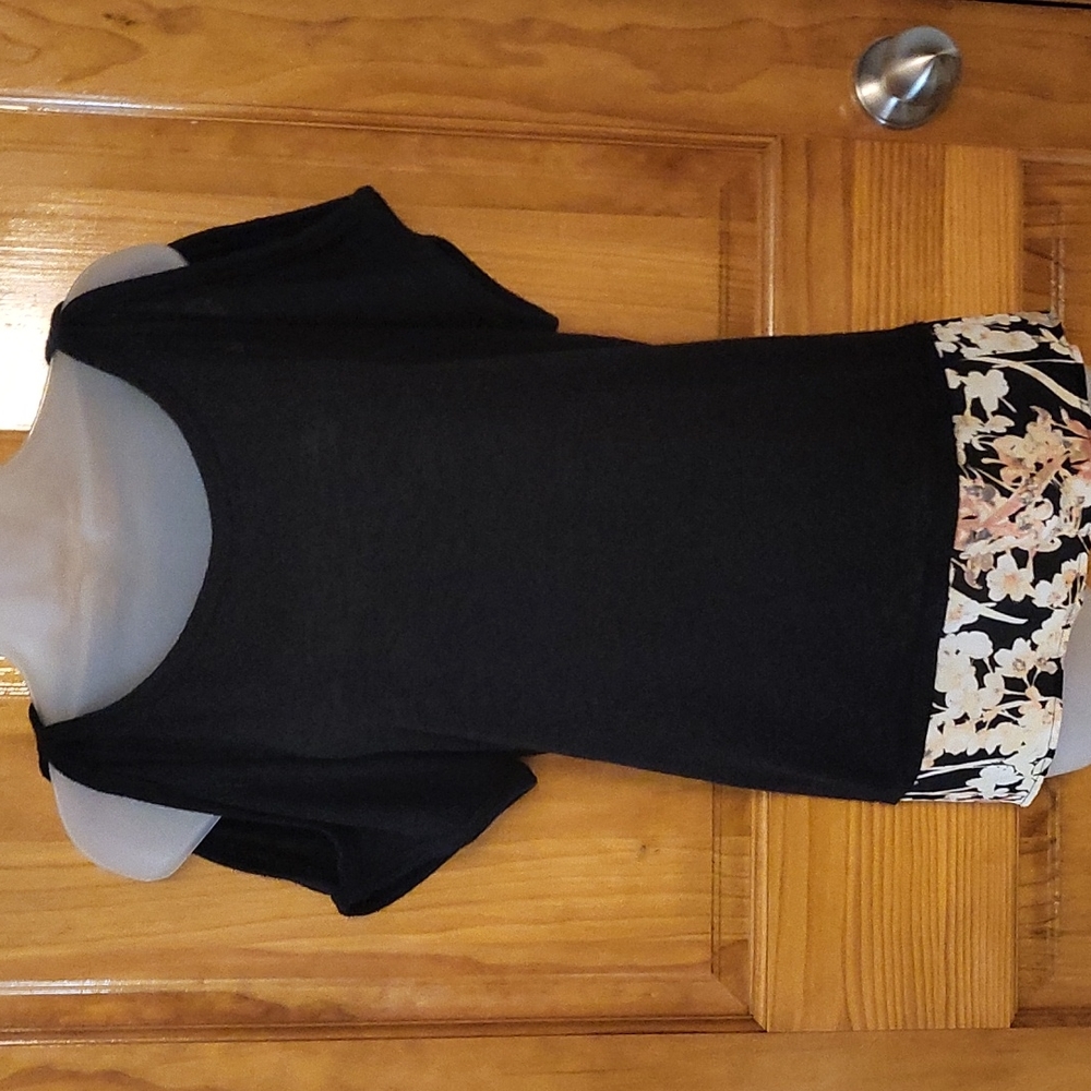 NY&C shoulderless black blouse with flowers trim Large polyester and rayon